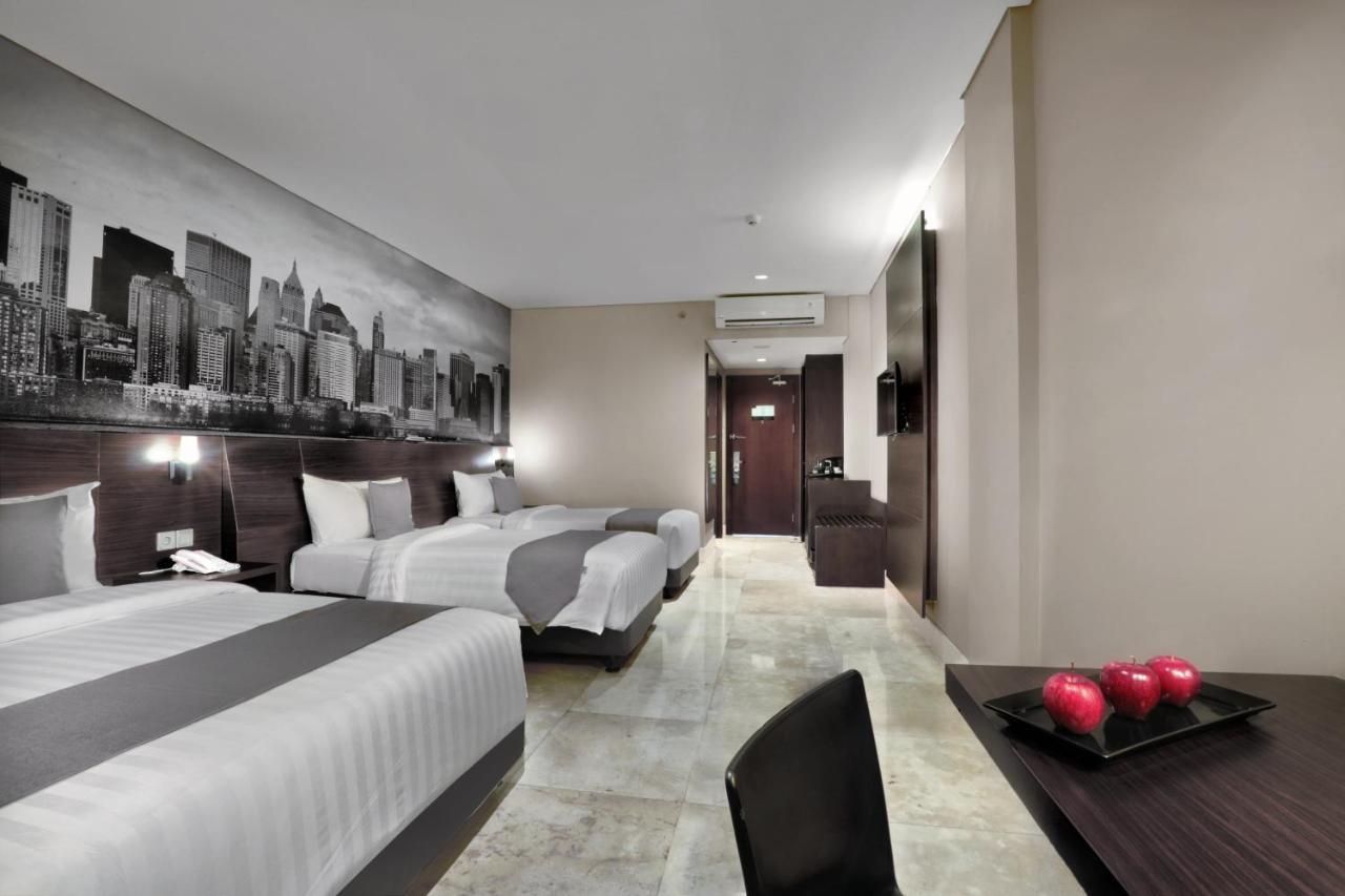 Hotel Neo+ Balikpapan By Aston Exterior foto